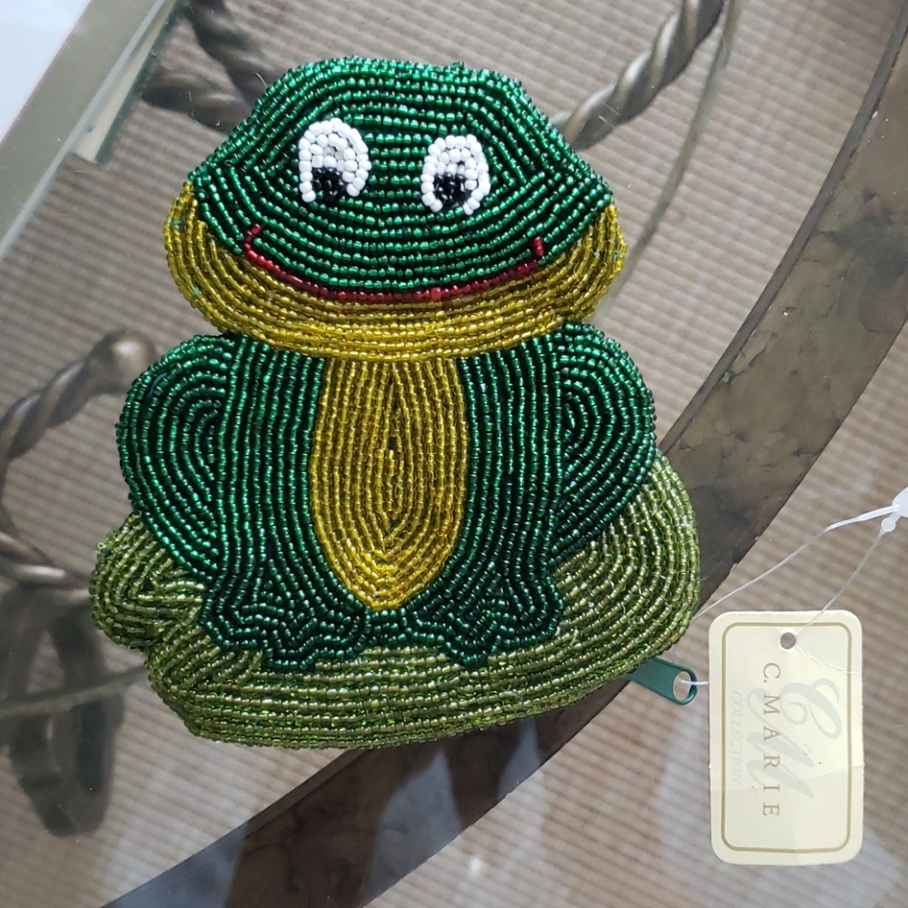 C. MARIE 🐸 FROG EMBROIDERED BAG